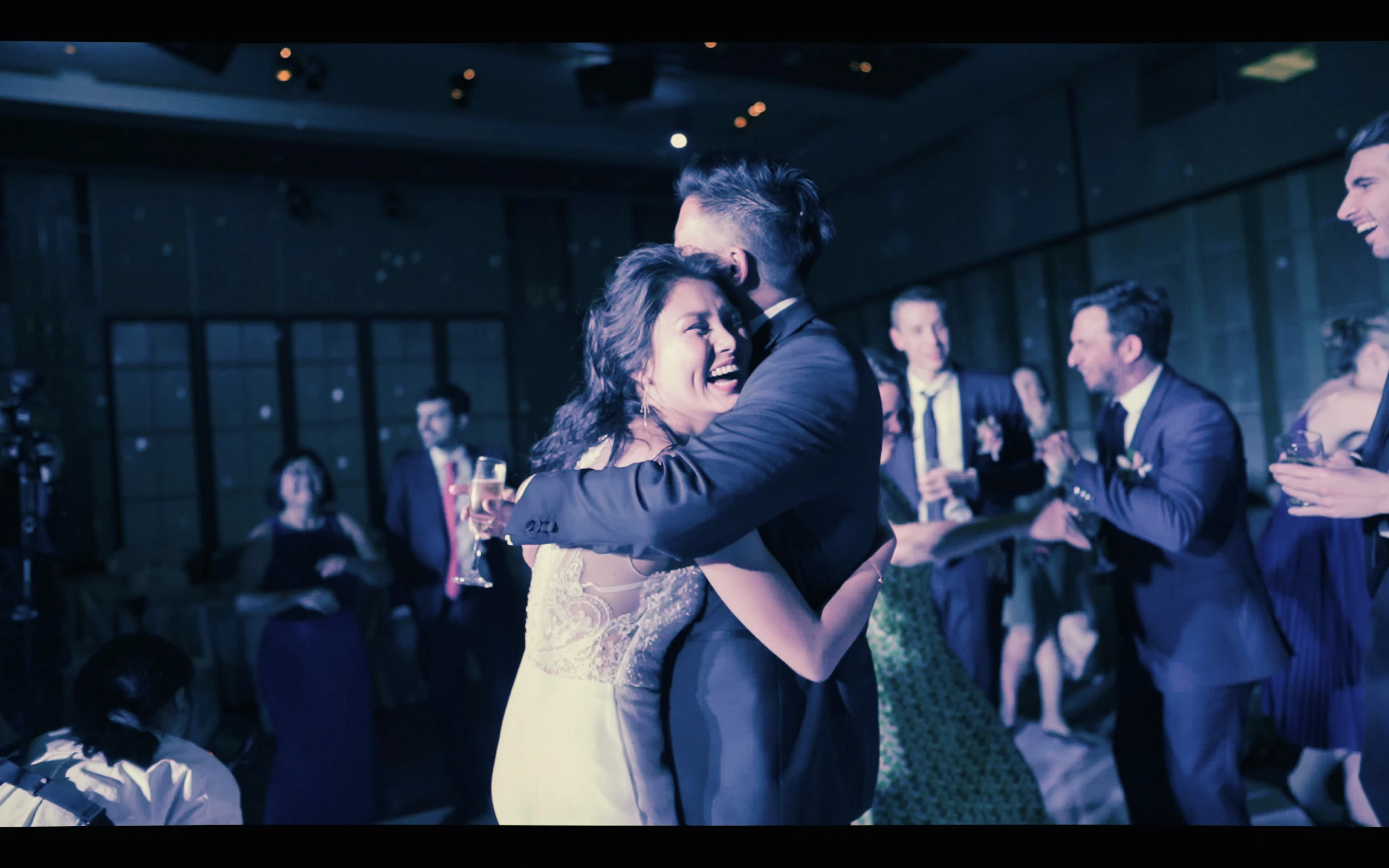 感動的擁抱-WIN STUDIO